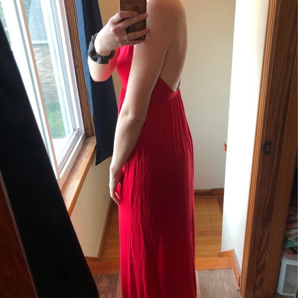 Red open back beach dress - Picture 5 of 6